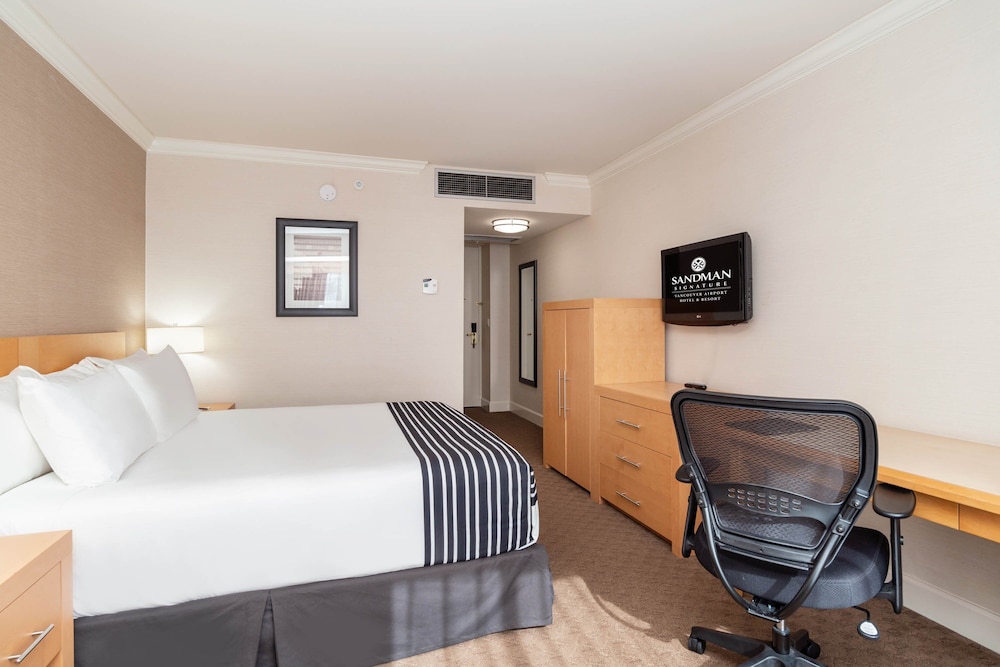 Sandman Signature Vancouver Airport Hotel 26/77