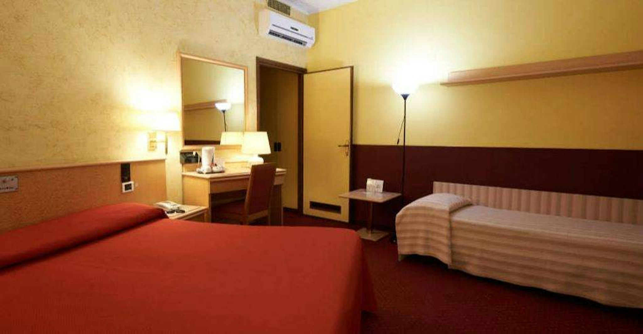 Hotel Atlantic 12/31