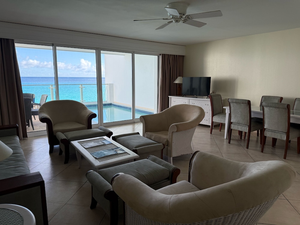 Sapphire Beach Club and Resort 19/50