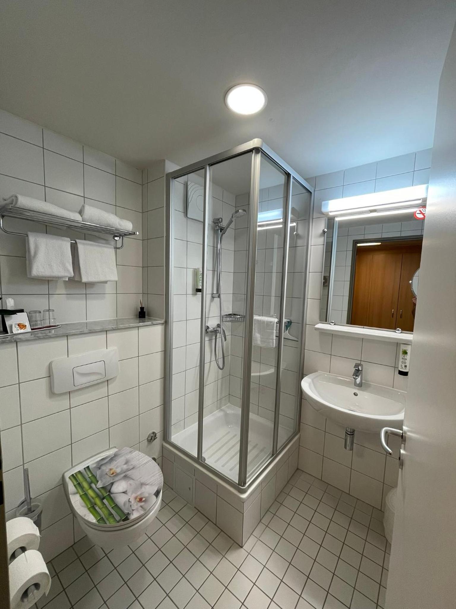 Parkhotel Marzahn 50/50
