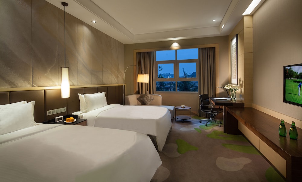 Holiday Inn Qingdao Expo 14/34