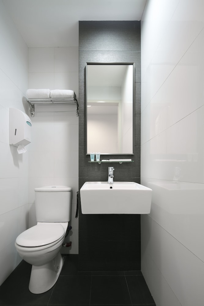 Value Hotel Balestier 19/39