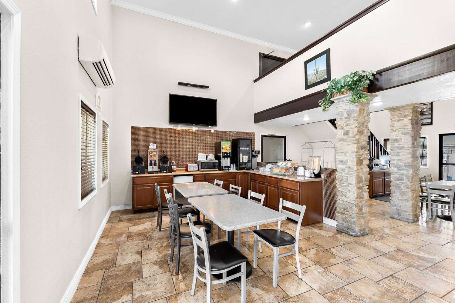 Super 8 by Wyndham Goodyear/Phoenix Area 12/22