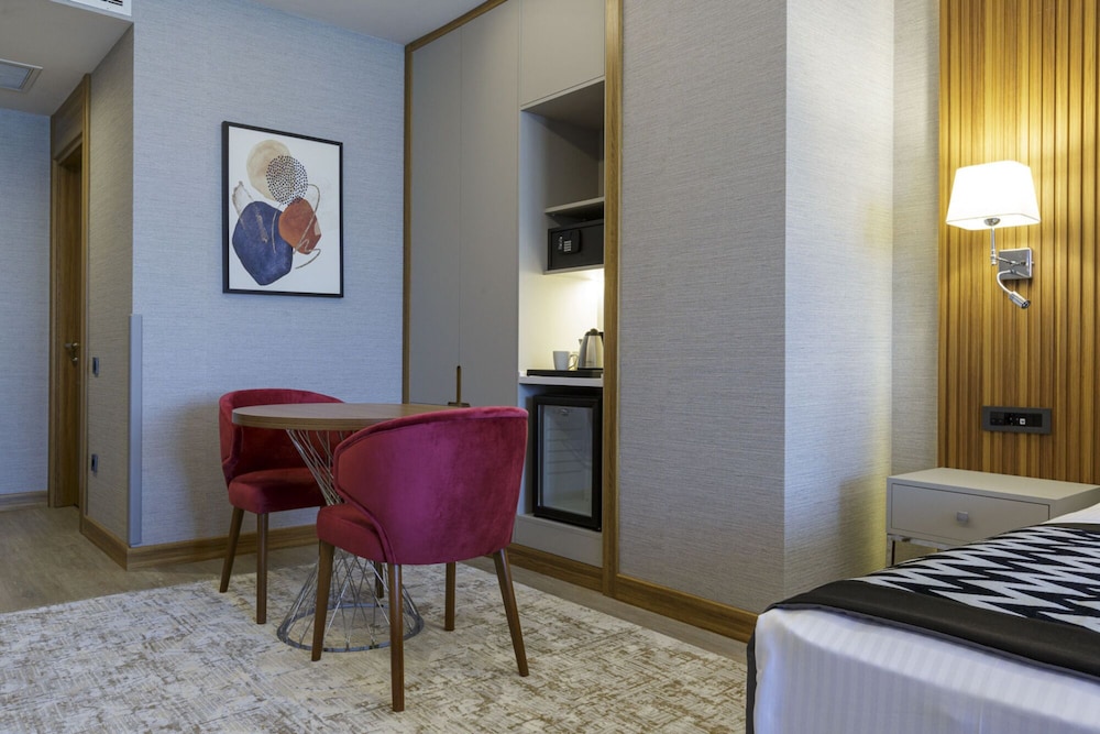 Ramada Encore by Wyndham Istanbul Sisli 37/55