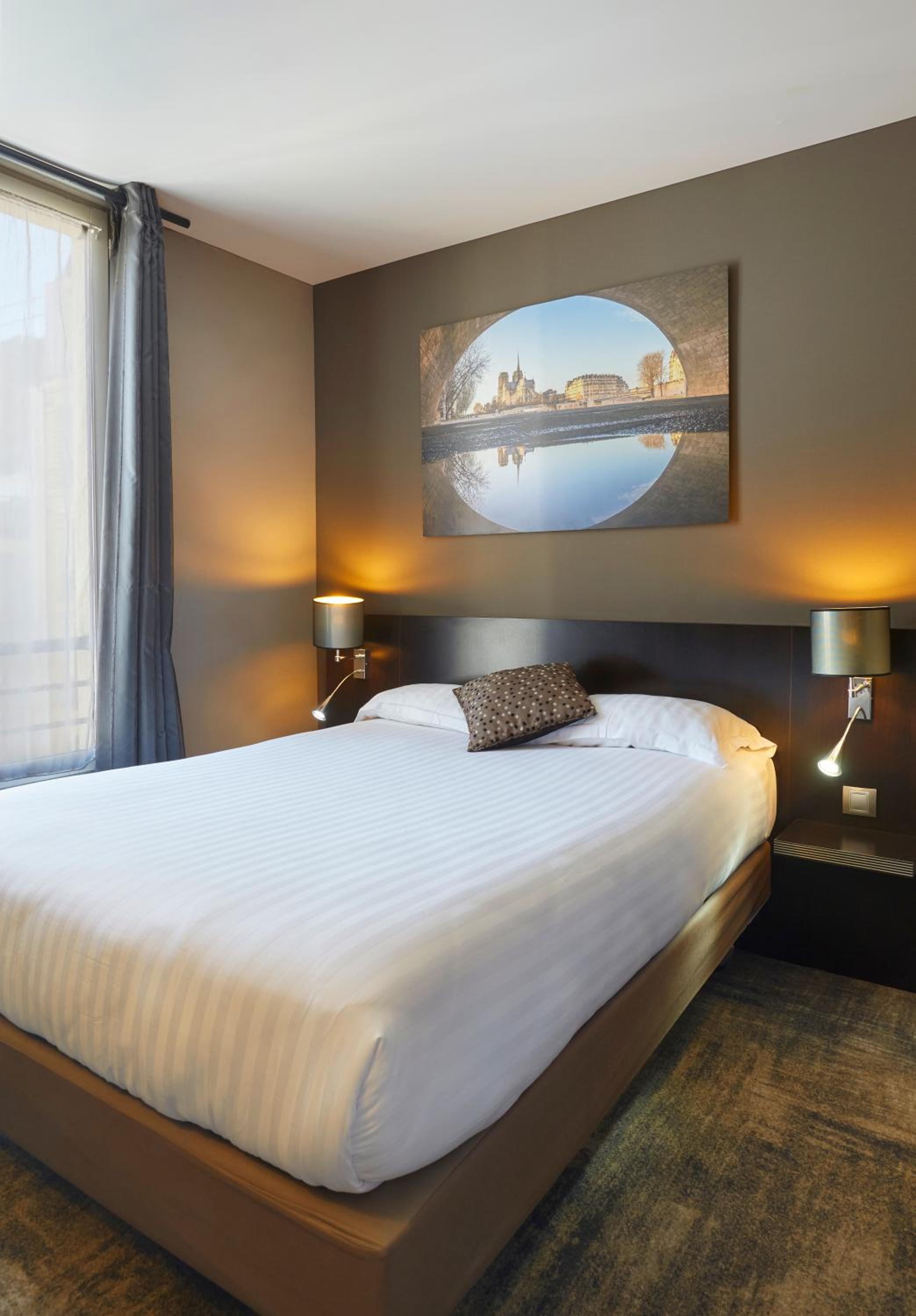 SUPERIOR, DOUBLE BED