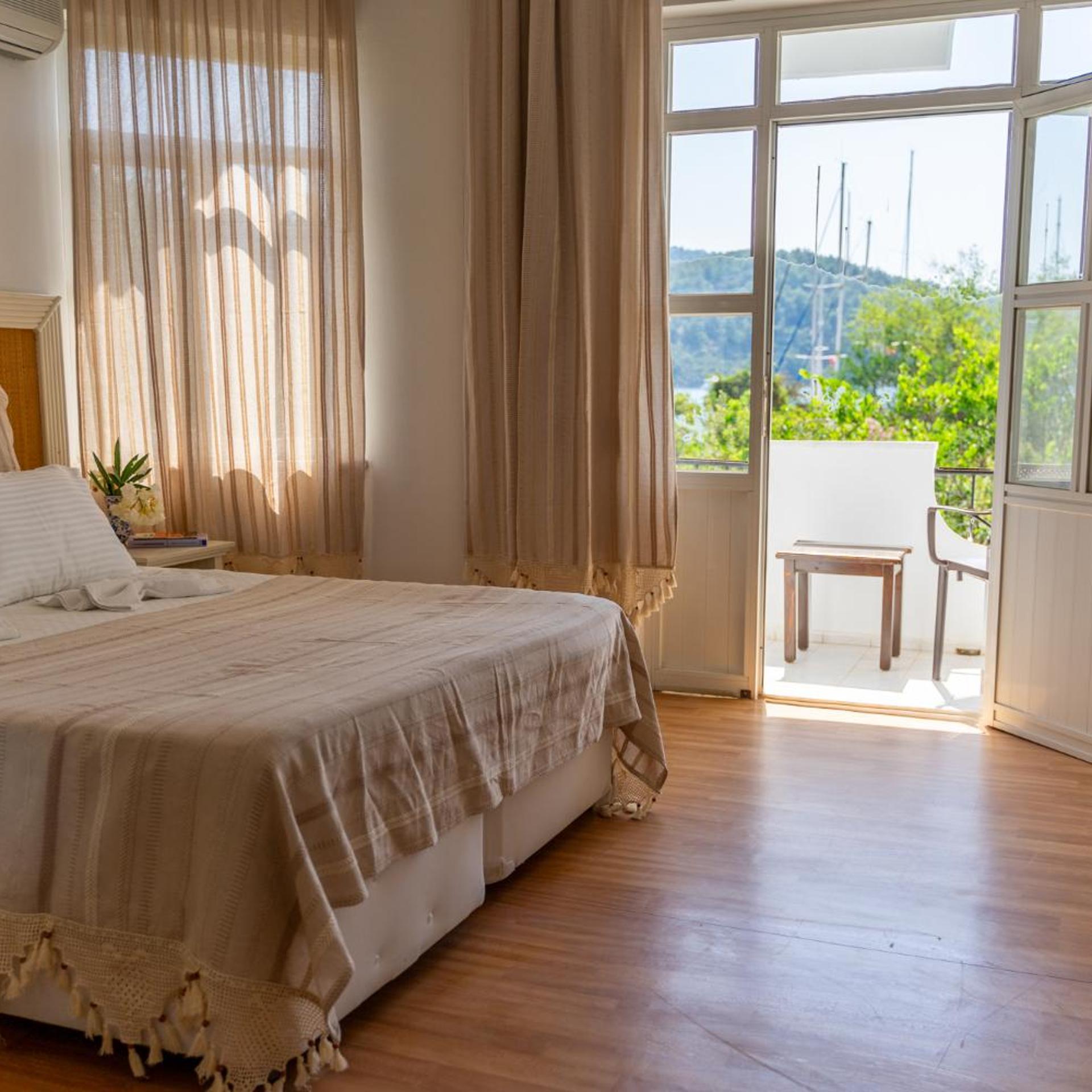 Chillos Beach Hotel & Lounge 10/43