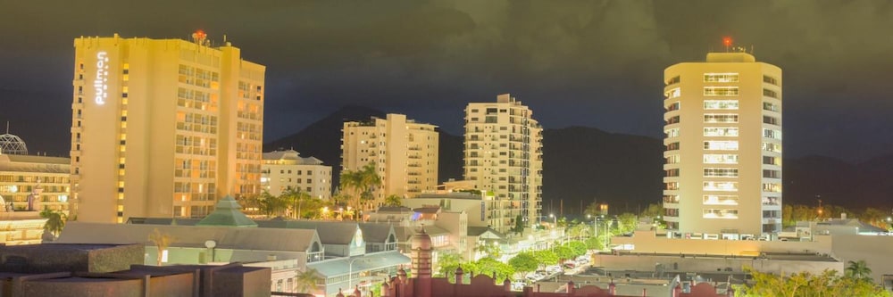 Inn Cairns 20/56