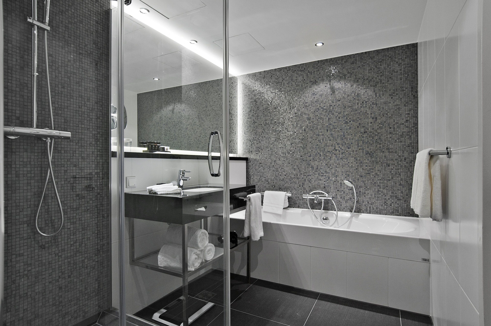جناح جونيور بسرير كينج، Crowne Plaza Amsterdam South Hotel 5/5
