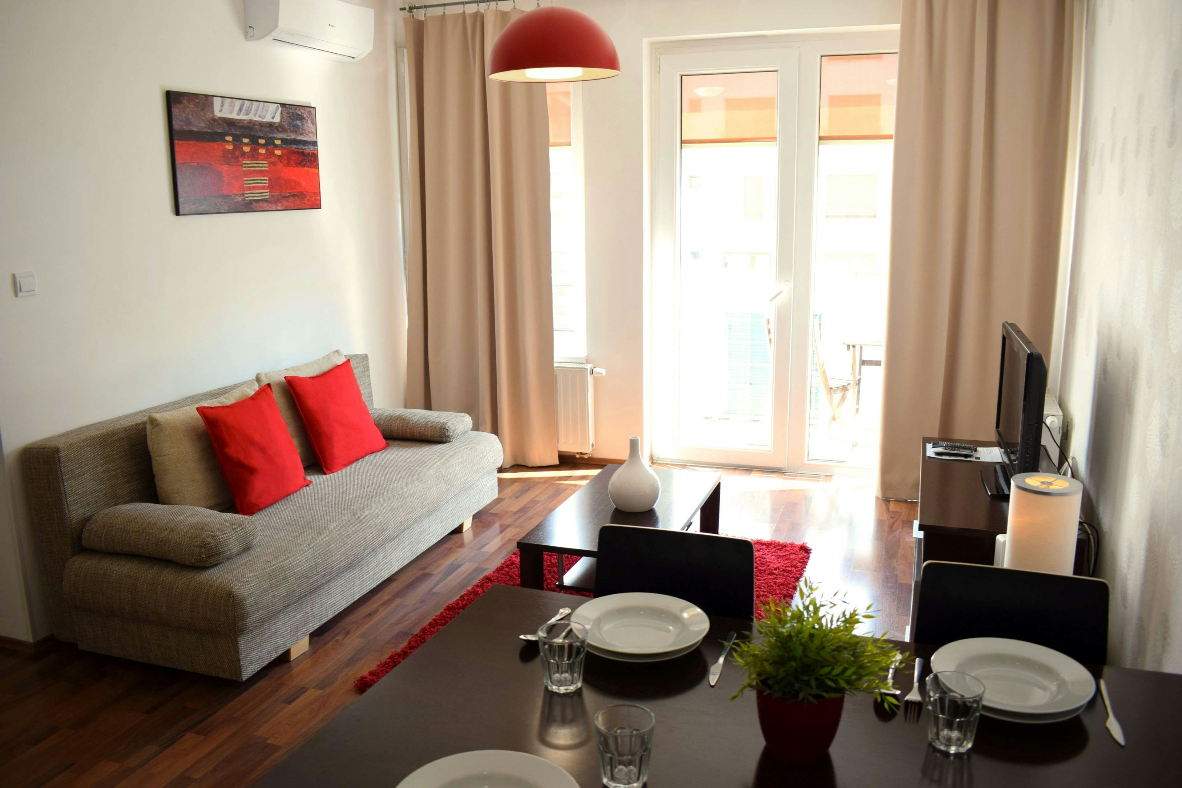 CORVIN CENTER SUITES 43/87