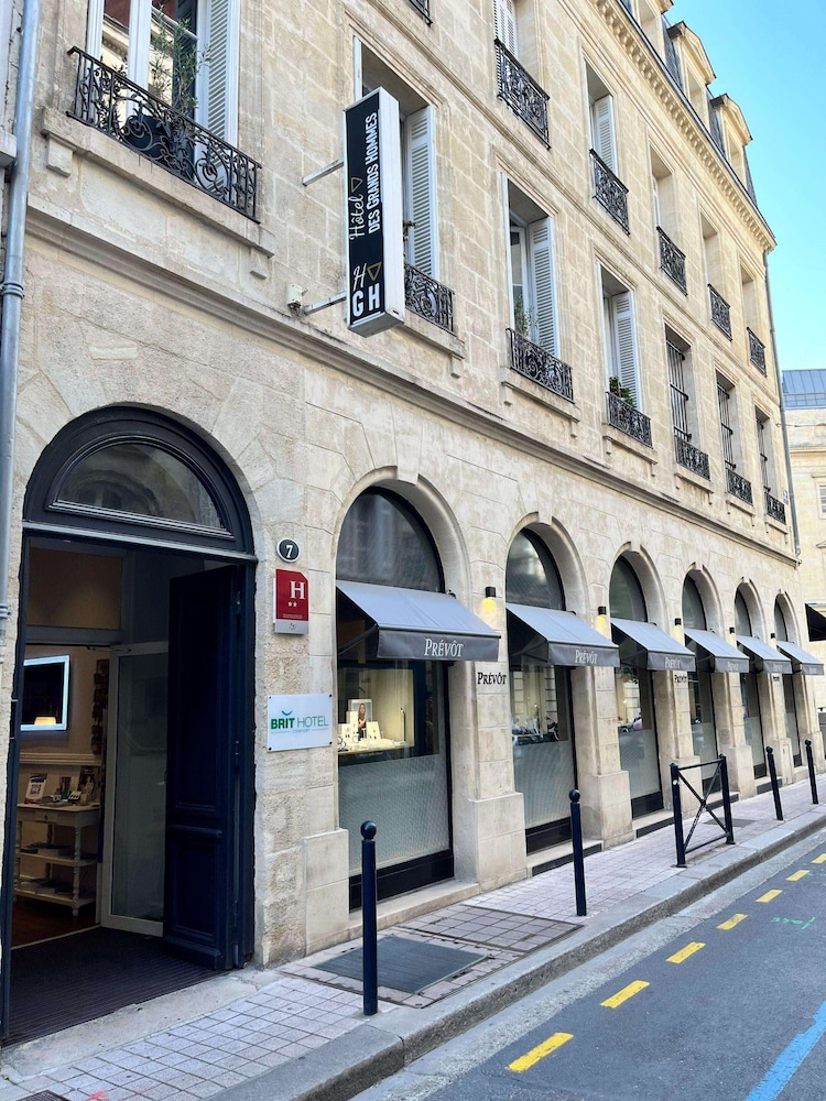 HOTEL DE FRANCE 64/73