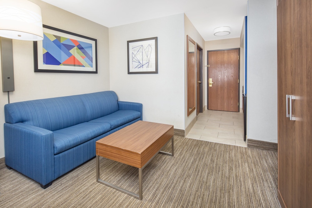 Holiday Inn Express Hotel Suites Bishop 47/75