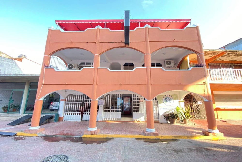 OYO Hotel Zihuatanejo Malibu in ZIHUATANEJO