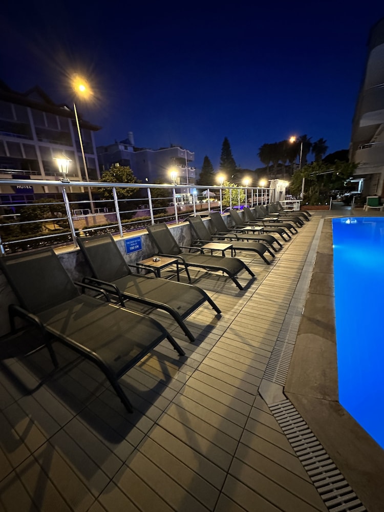 Soykan Hotel 35/62