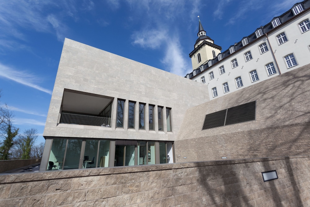 Katholisch-Soziales Institut 3/42