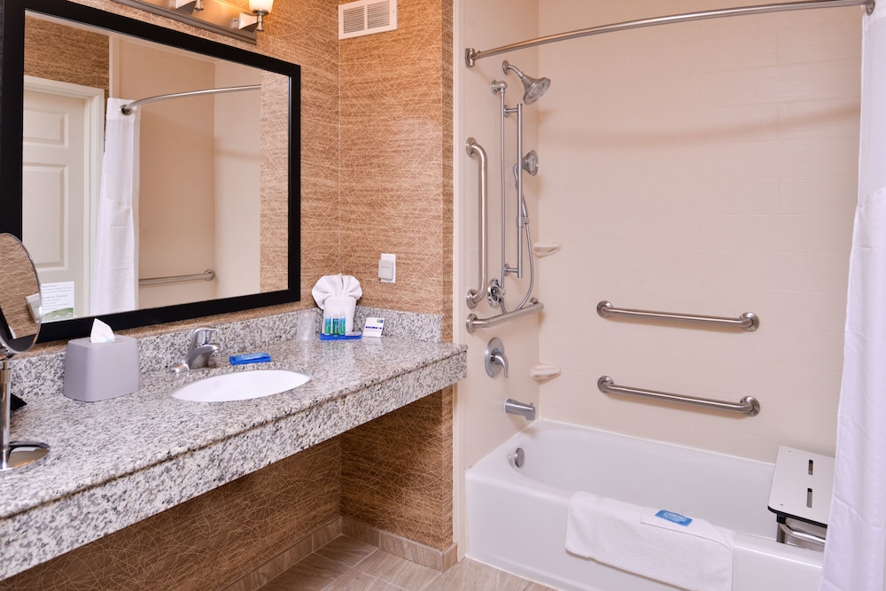Holiday Inn Express And Suites Ironton 19/76