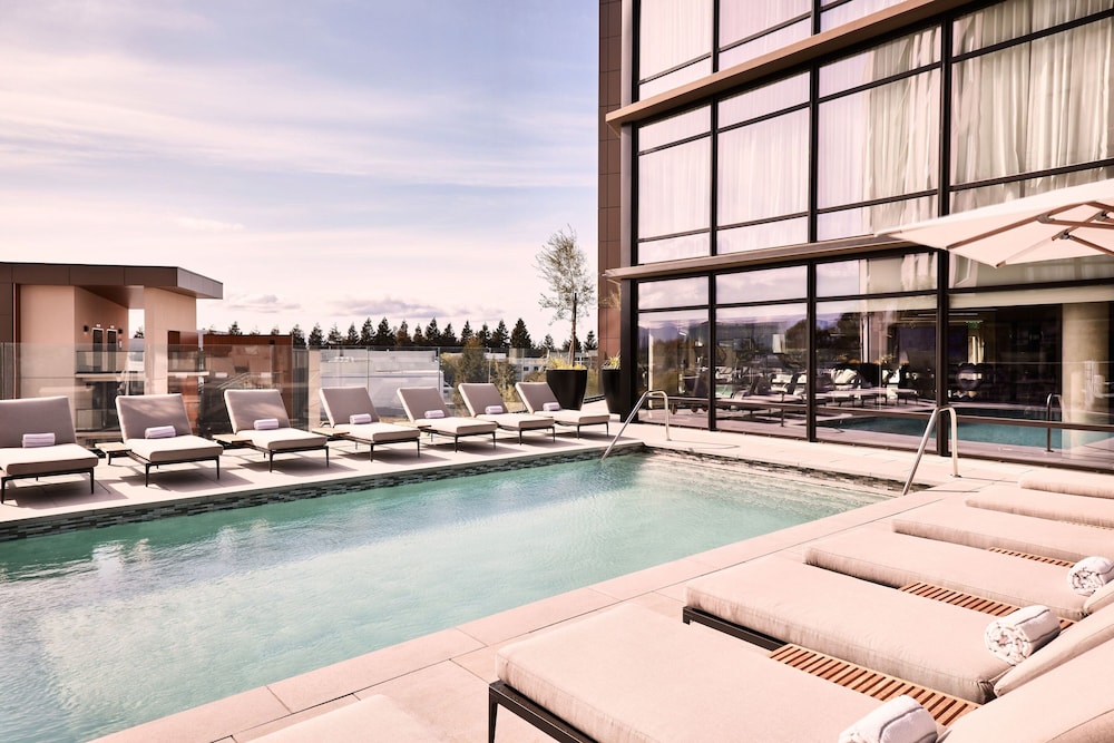 AC Hotel by Marriott Sunnyvale Moffett Park 17/48