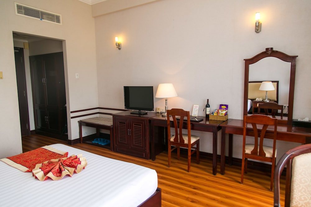 Seagull Hotel 27/72