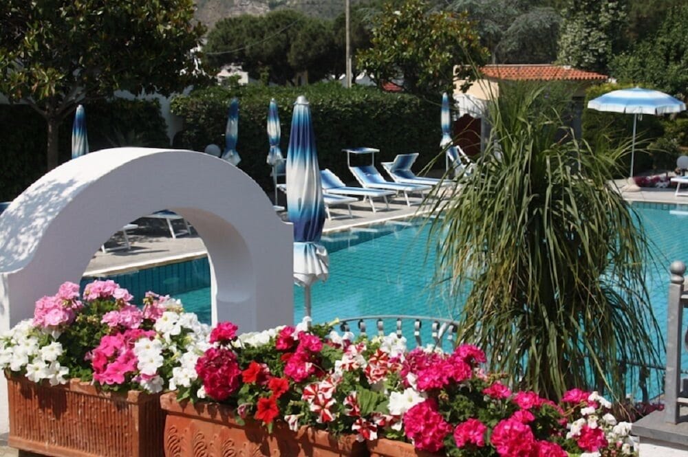 Hotel Villa Tre Sorelle 47/50