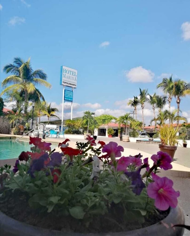 Hotel Marina Topolobampo 45/51