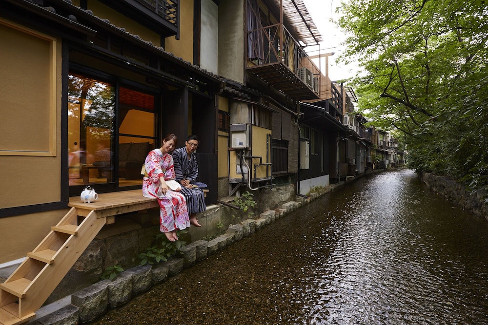 Rinn Shijo Takasegawatei 17/33