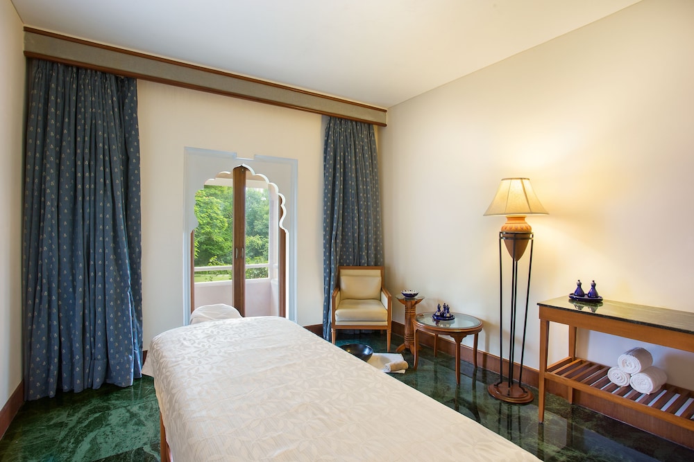 Trident, Jaipur 28/61