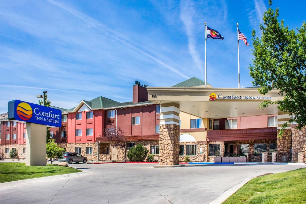 Comfort Inn & Suites Durango, CO 1/53