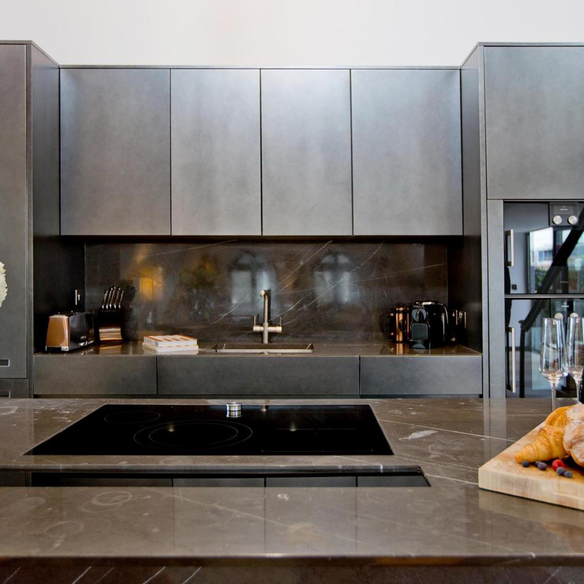 37GS Residences 48/50