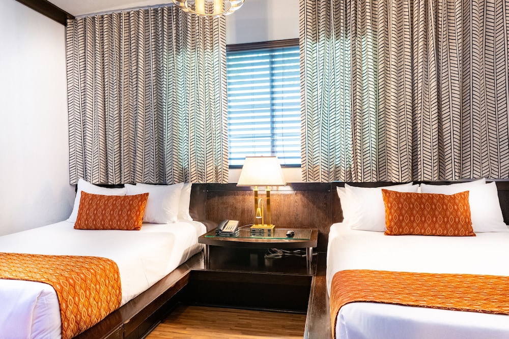 Hotel Chelsea 13/45