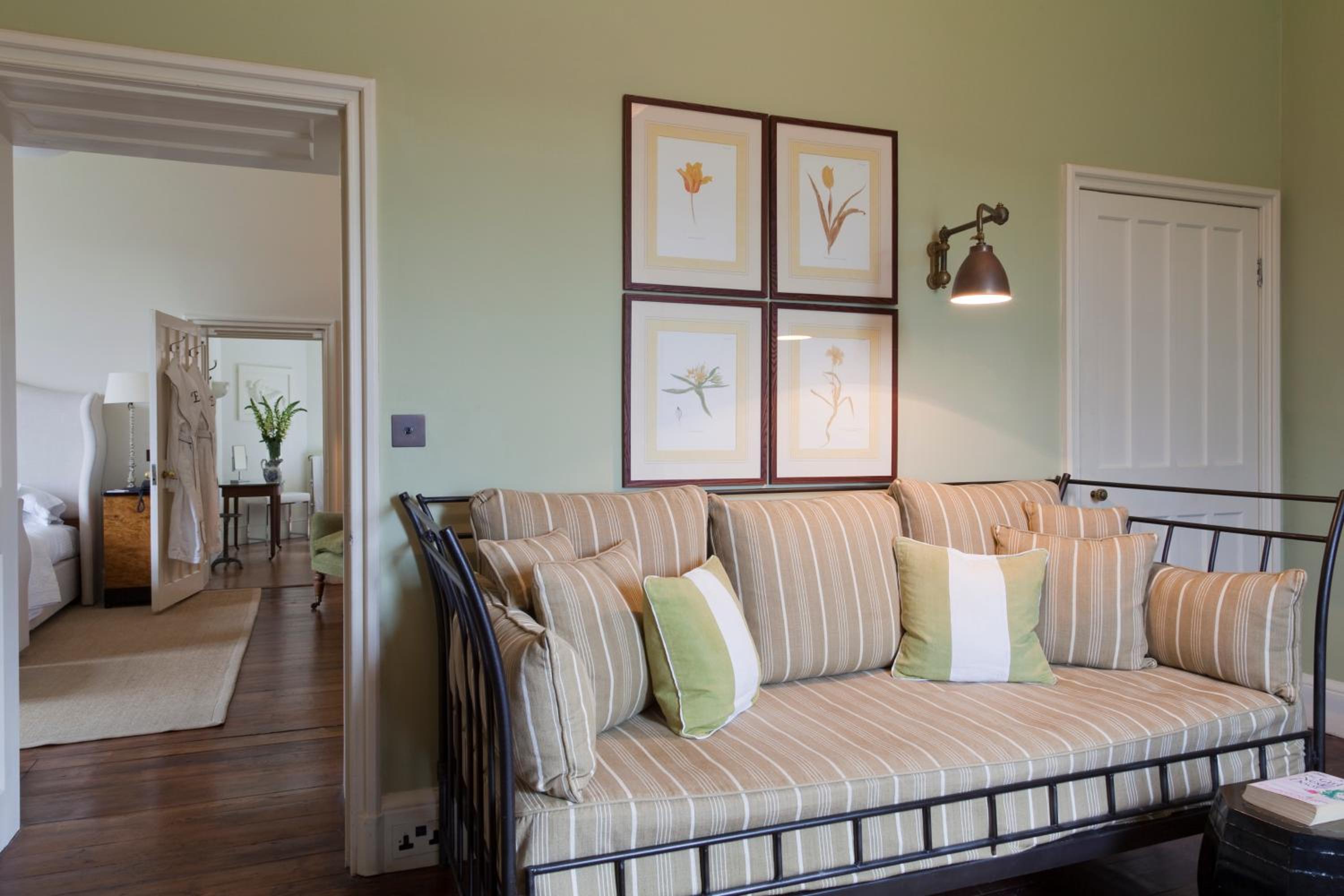 Hotel Endsleigh 20/50