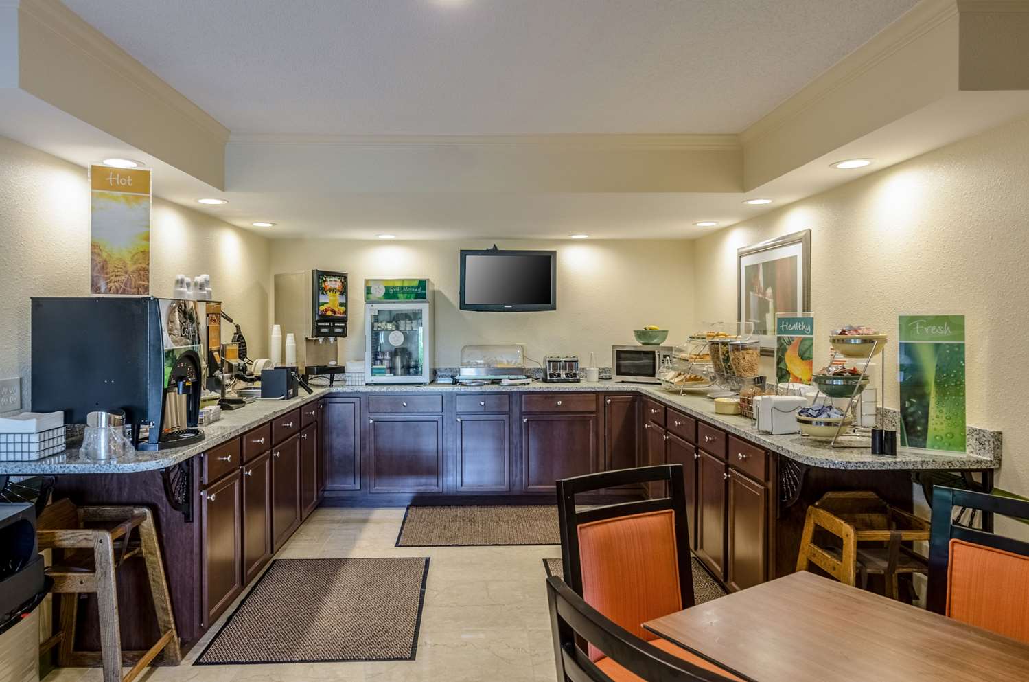 Quality Inn Tanglewood 37/50