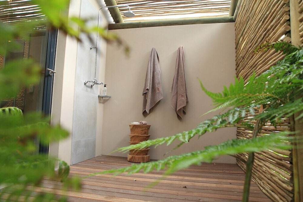 Scallop Guest Lodge 3/33