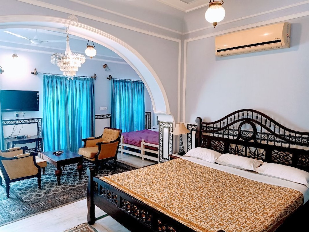 Hotel Saba Haveli 34/50