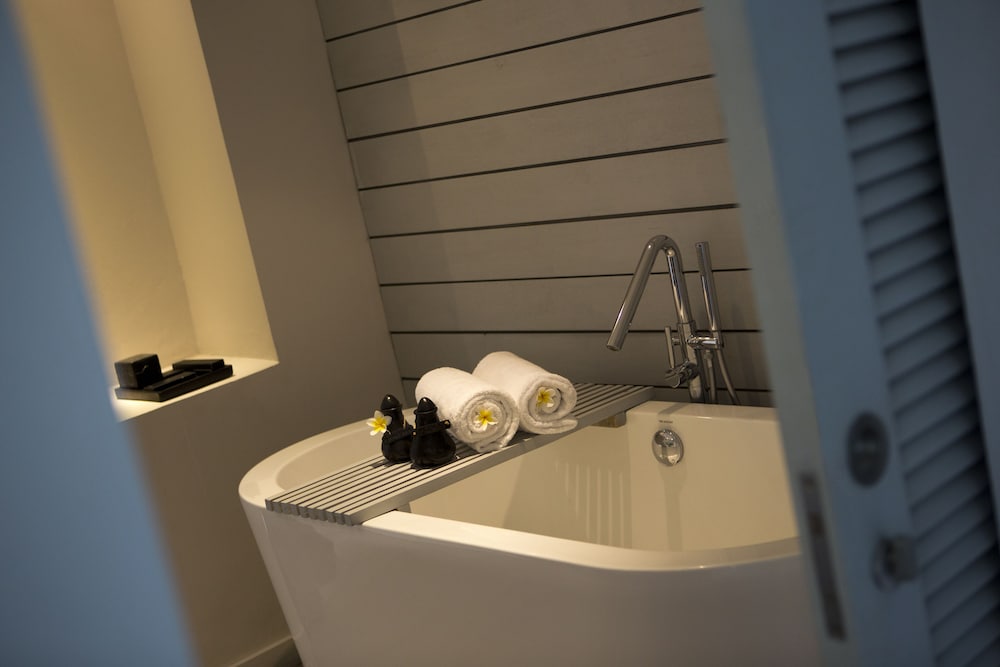 3 Bedrooms, Luxury, Family, Lodge, Suite, 3 King Beds, Ocean View