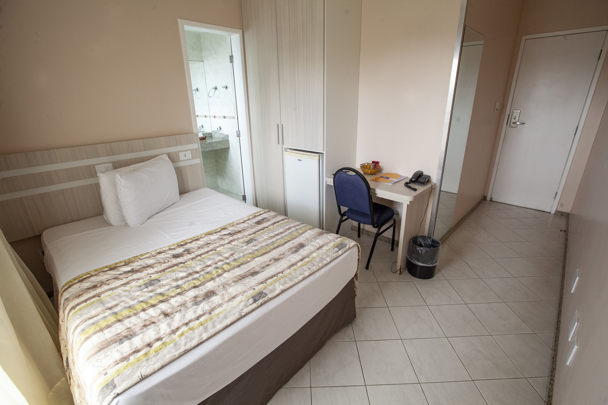 STANDARD, DOUBLE OR TWIN BED