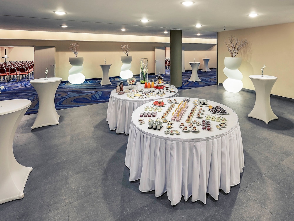 Mercure Hotel Berlin Tempelhof 58/73