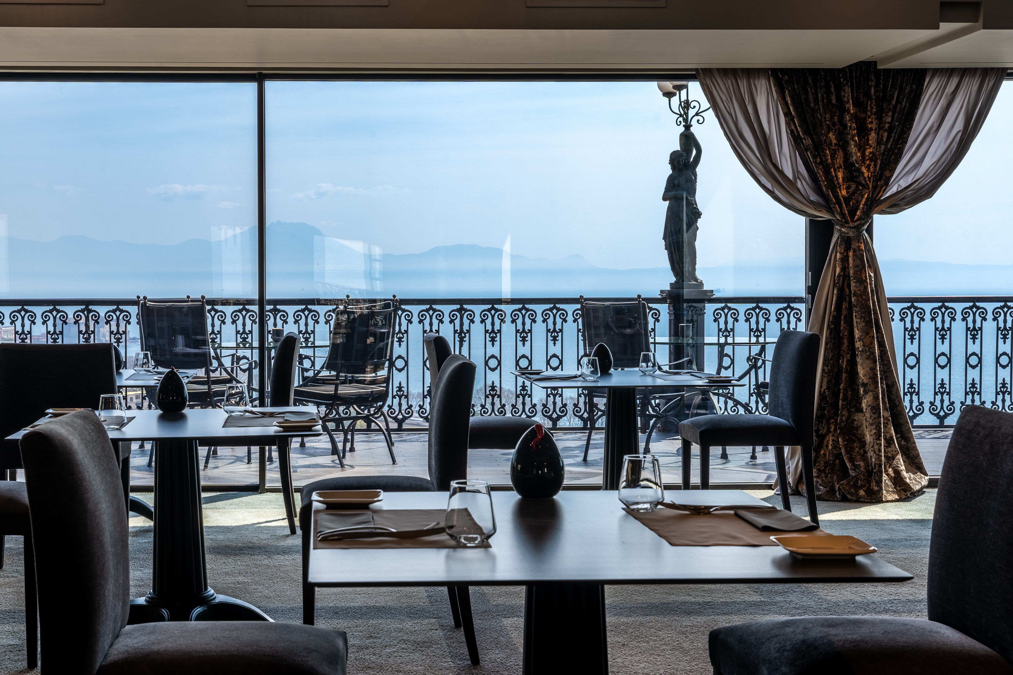 Grand Hotel Parkers 48/81