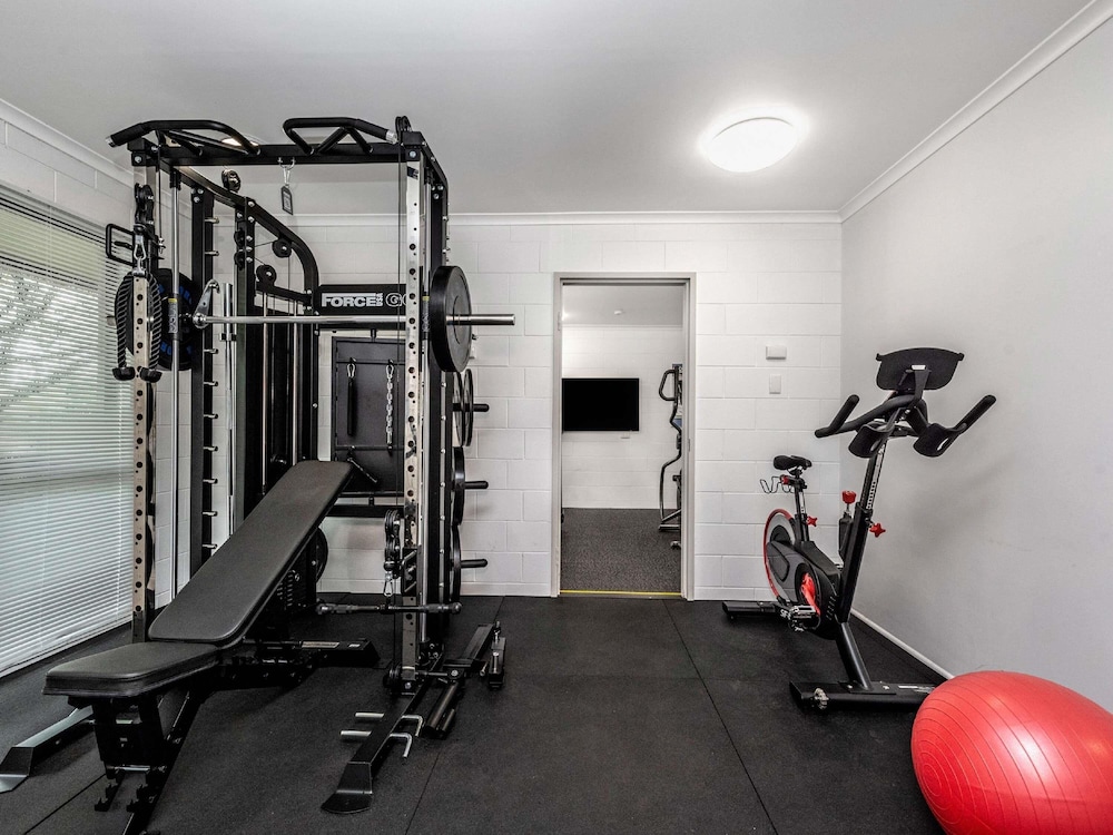 MERCURE TOWNSVILLE 34/61