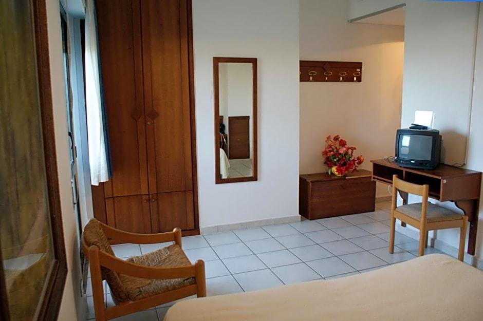 HOTEL NETTUNO SOVERATO 26/59