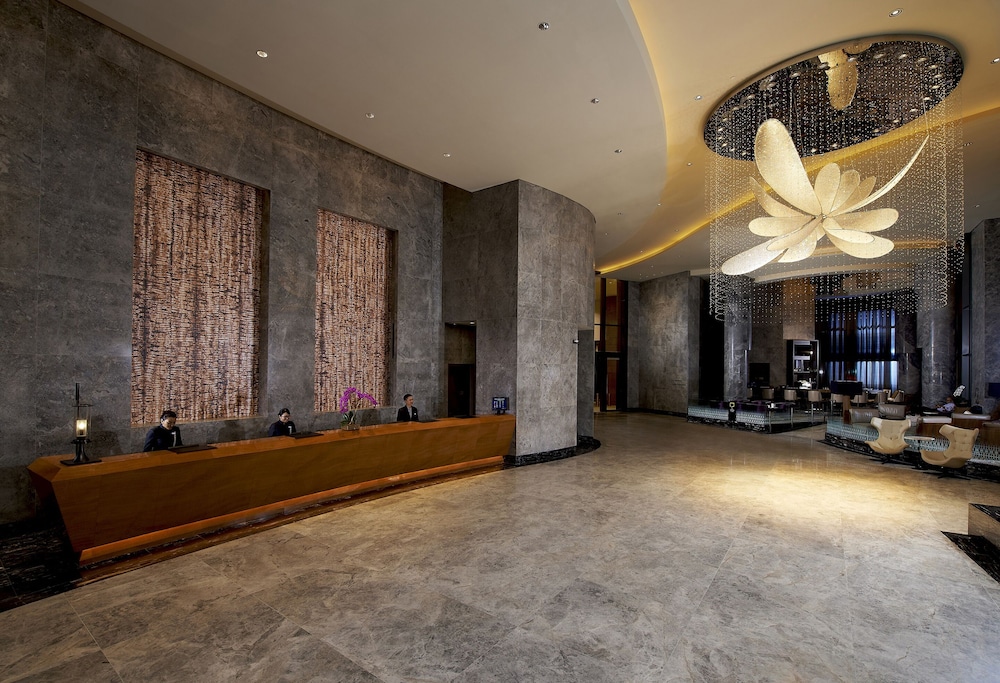 Lobby at Carlton City Hotel Singapore, SINGAPORE