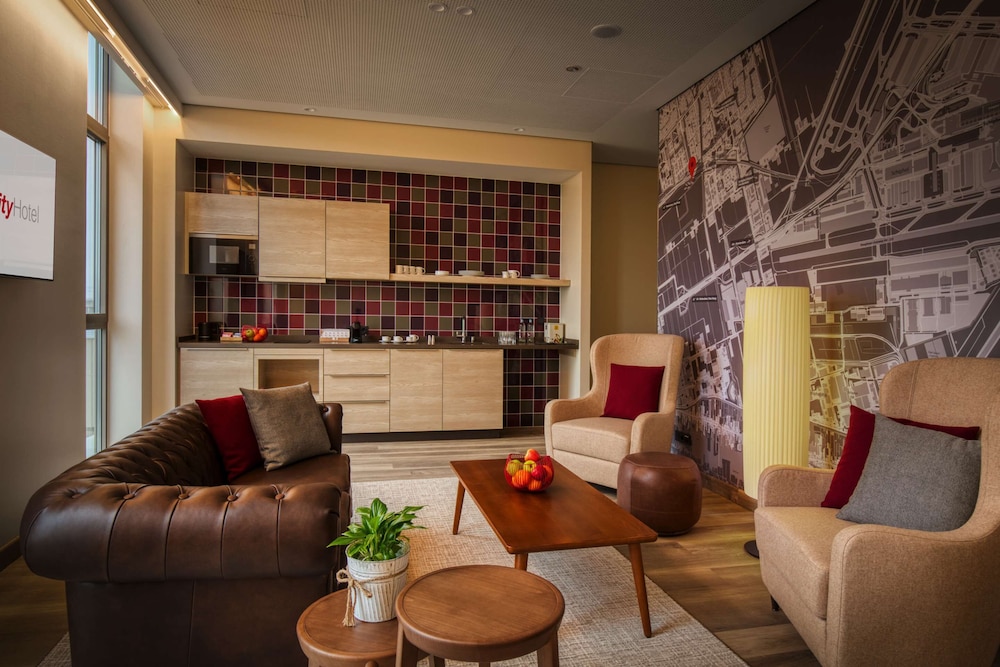 IntercityHotel Amsterdam Airport 42/60