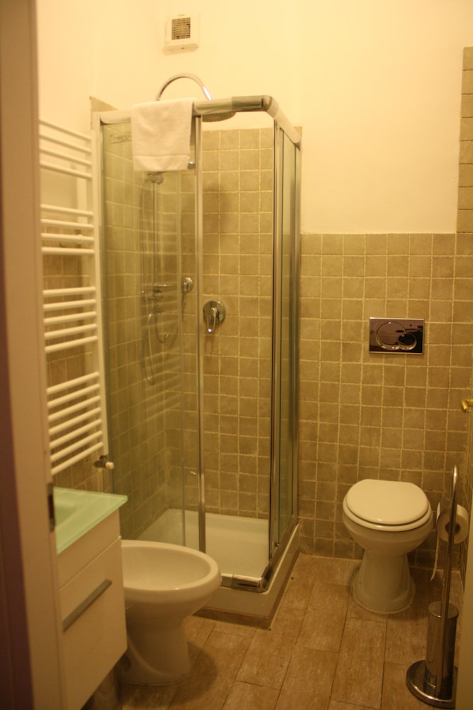 St John Villa B B 47/49