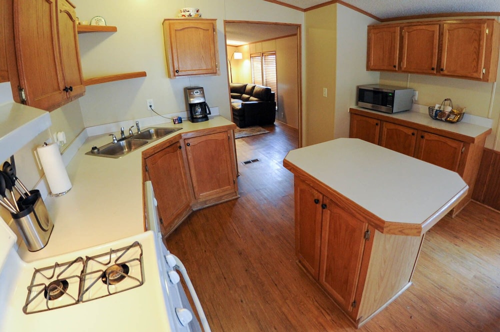 Royal Gorge Cabins 46/69