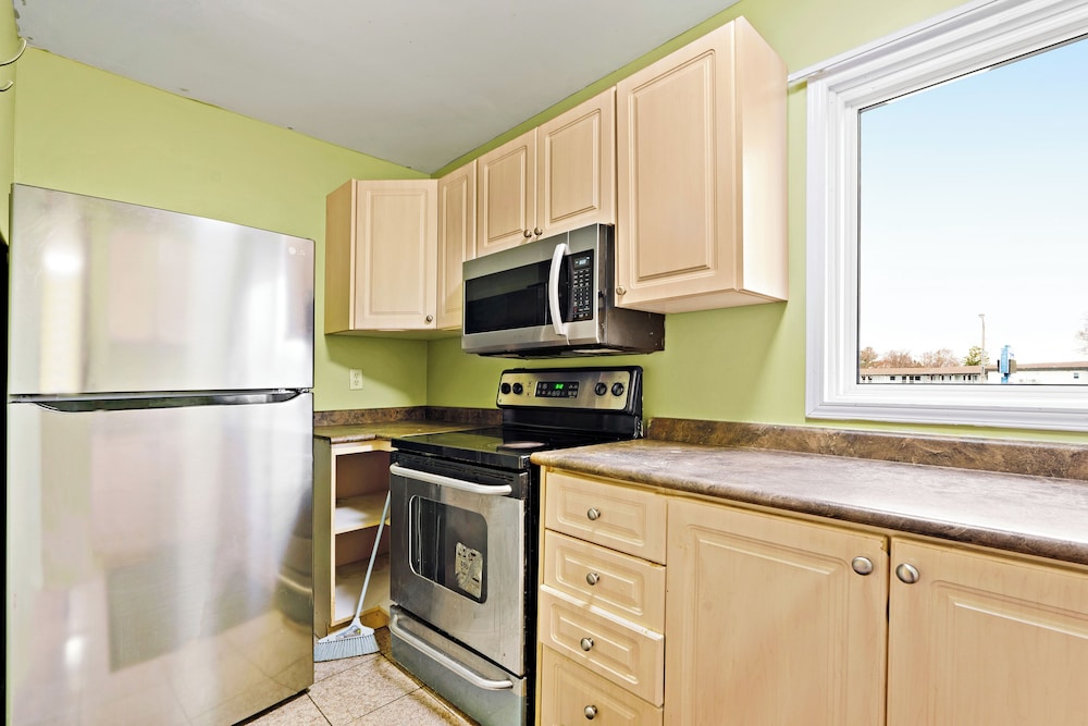 Niagara Lodge Suites 56/68
