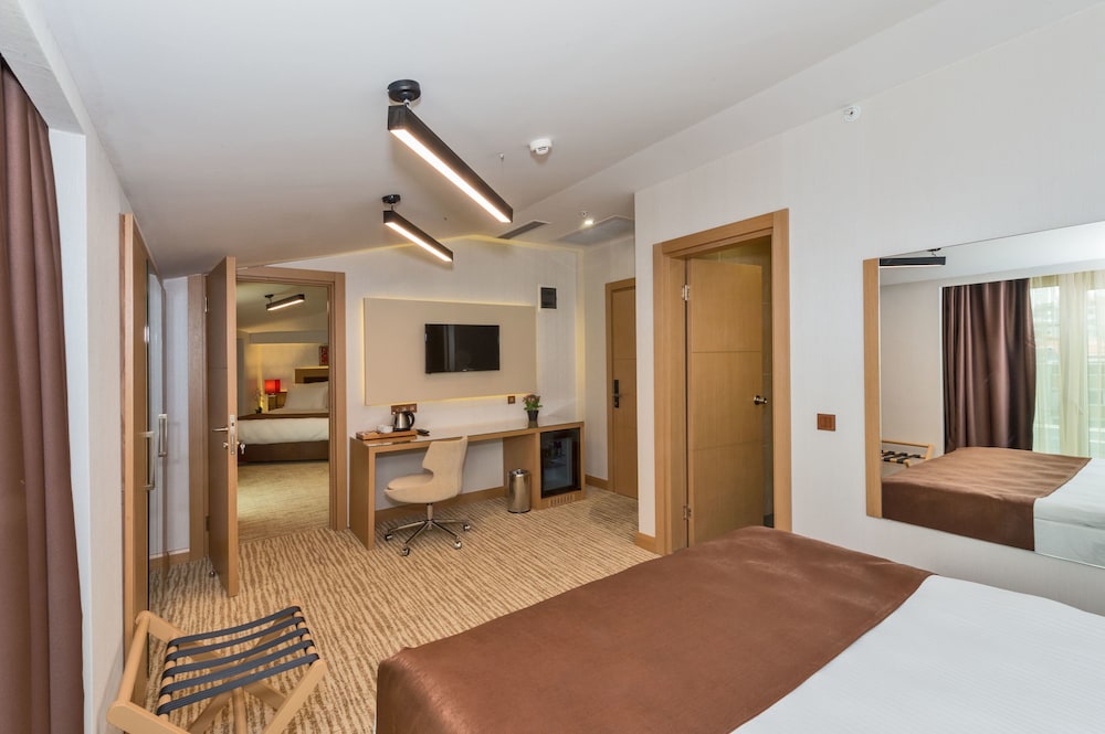 Hotel Boursier 1 & Spa 42/57