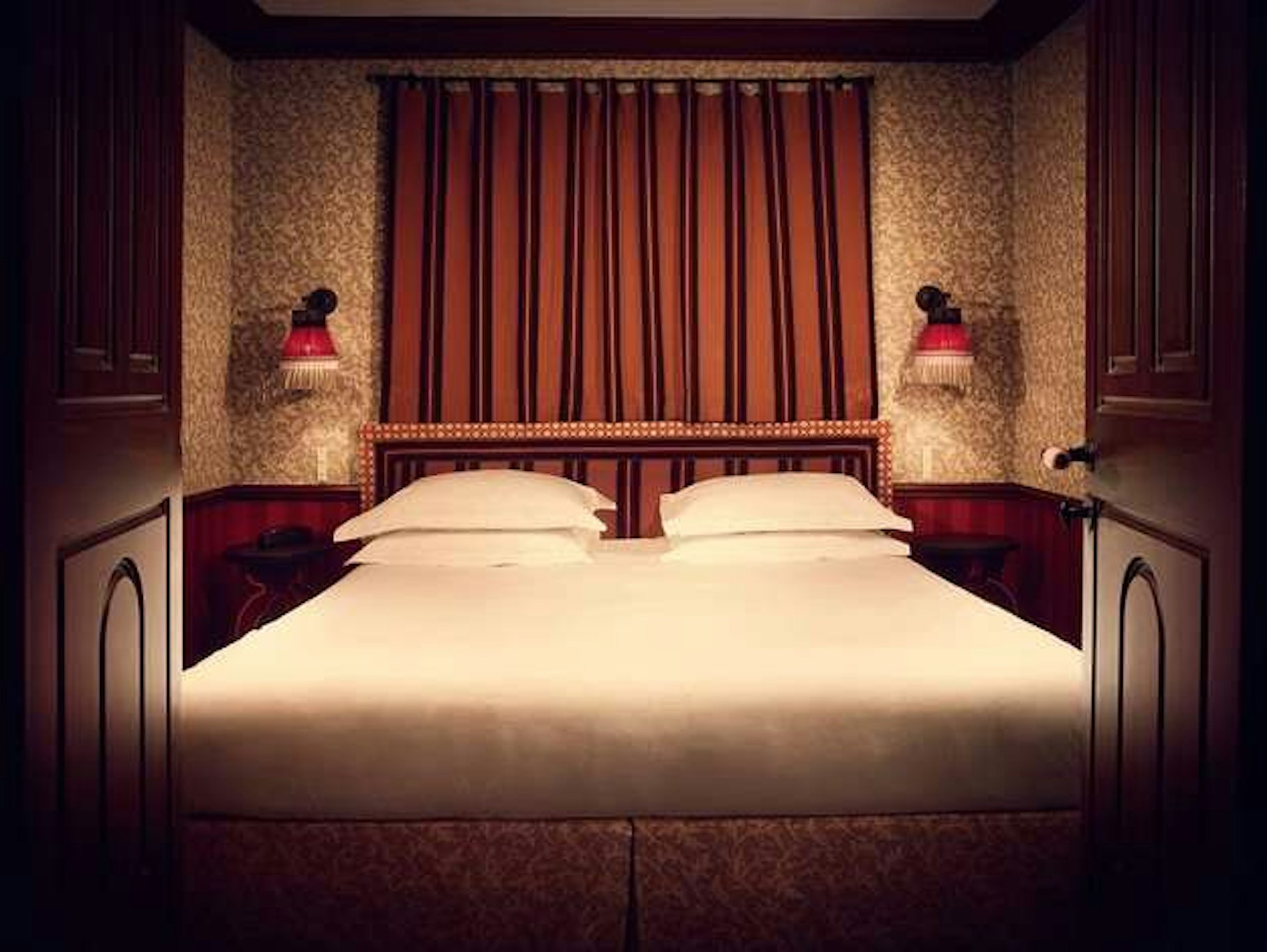 Hotel Bourg Tibourg 7/16