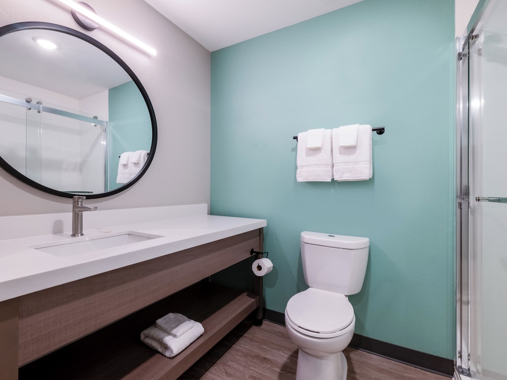 ECHO Suites Extended Stay by Wyndham Austin Round Rock 44/46