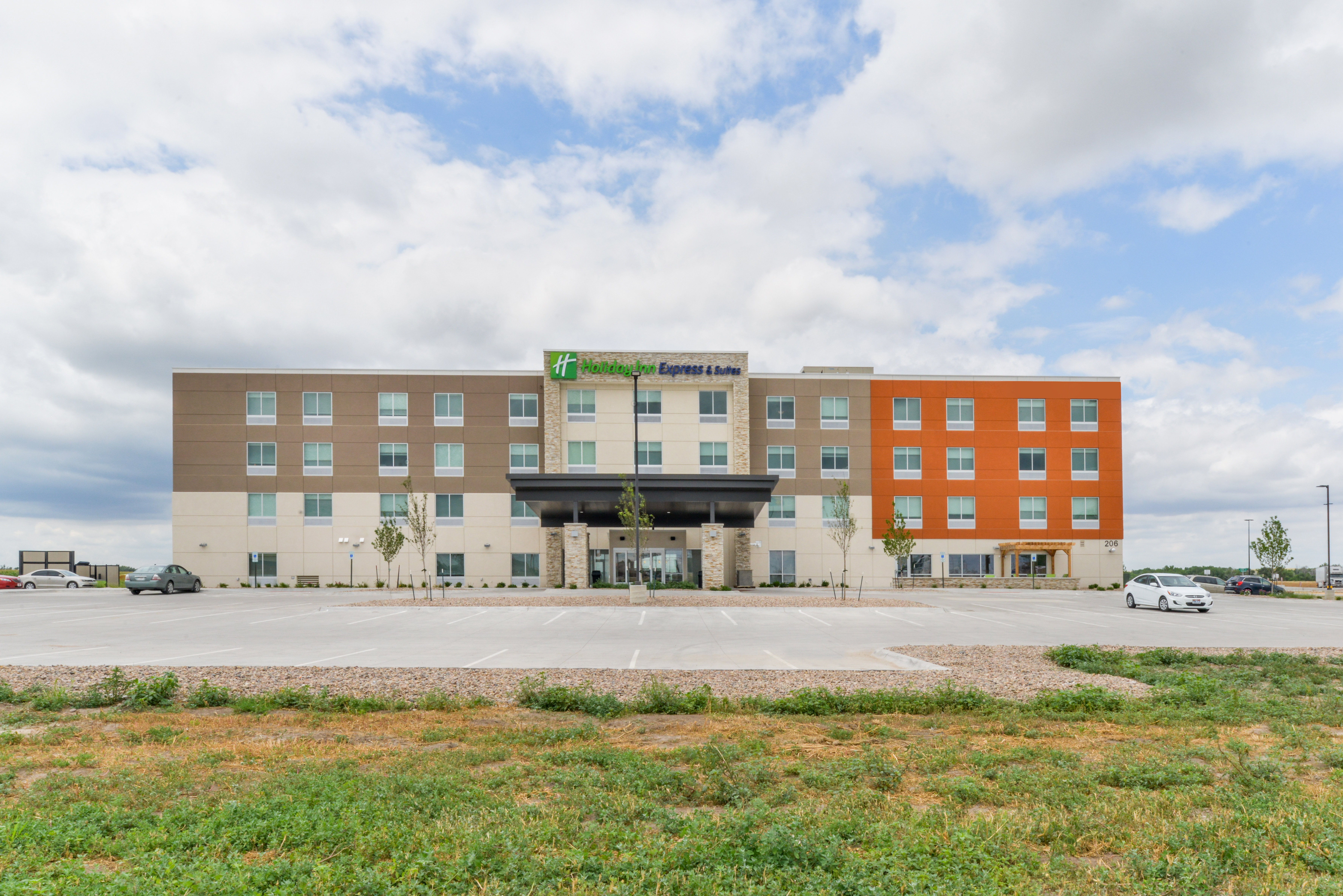 Holiday Inn Express Suites Ogallala 2/75