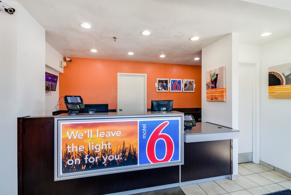 Motel6 Schiller Park, IL - Chicago O'Hare 14/48