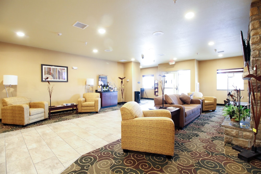 Cobblestone Hotel & Suites - Devils Lake 6/62