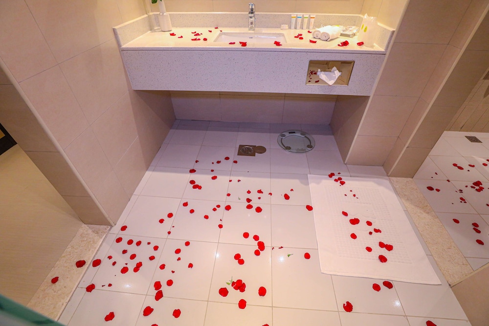 فندق شيرفل الواحة عنيزة(Cheerful Al Waha Unayzah Hotel Ex Golden Tulip Al Waha) 8/72